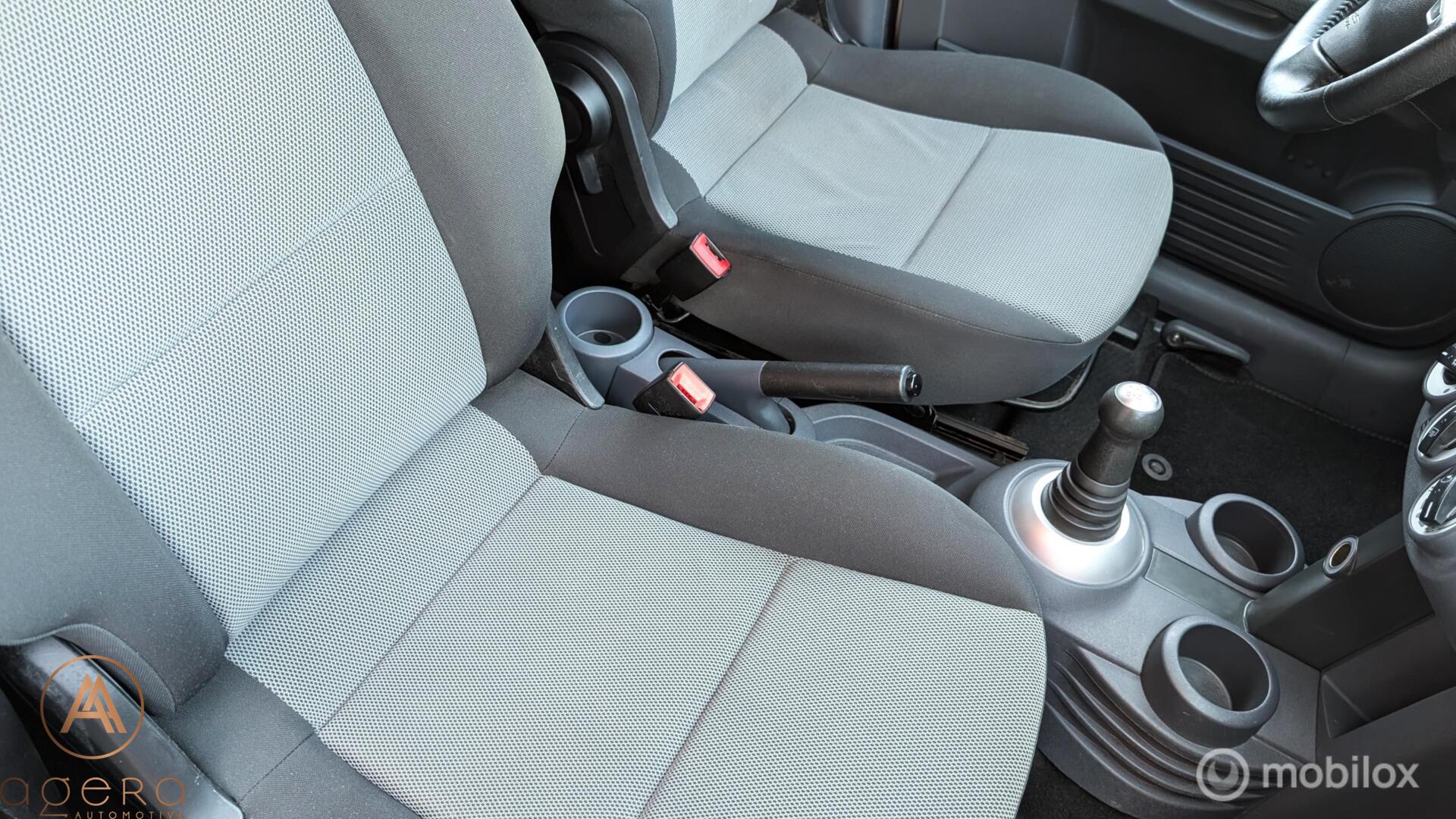 Foto van Mitsubishi Mitsubishi Colt