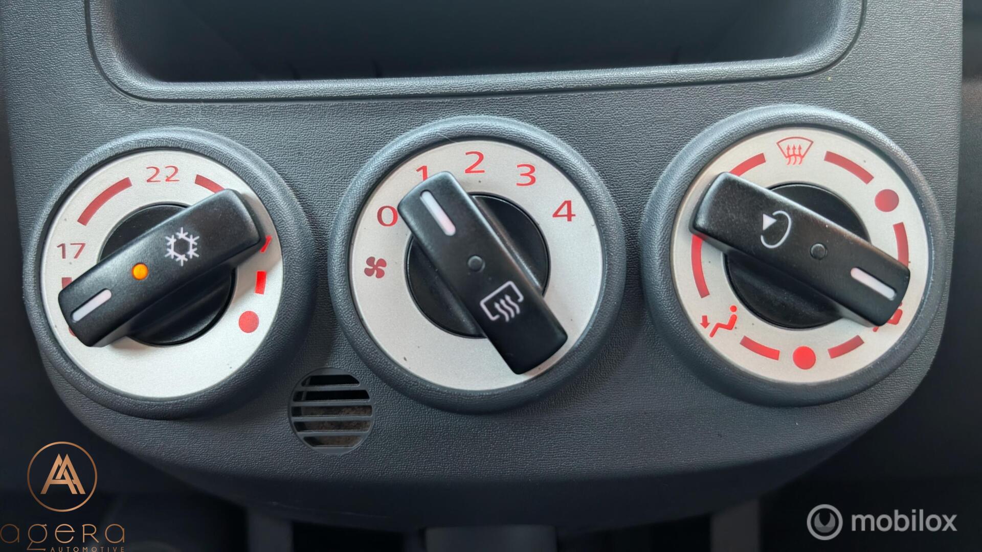 Foto van Mitsubishi Mitsubishi Colt