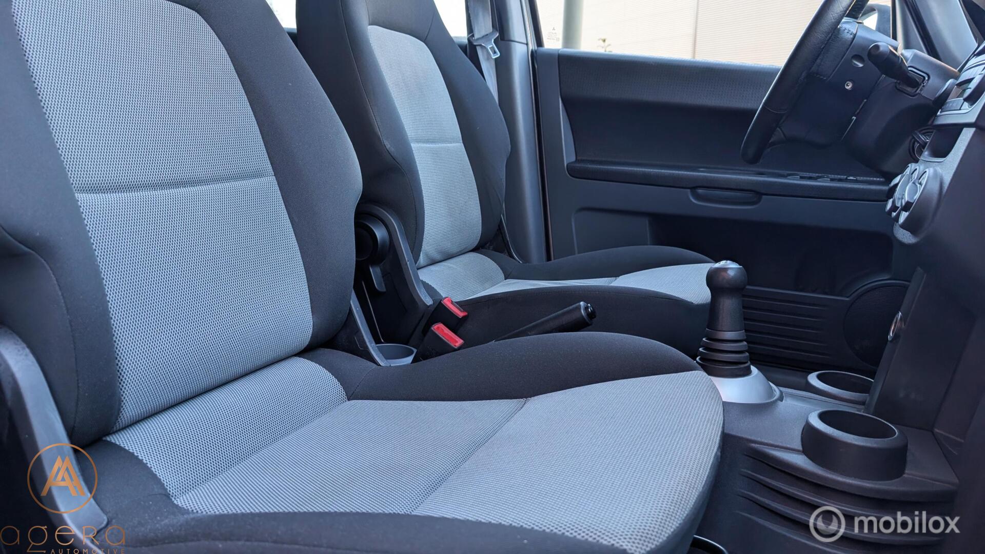Foto van Mitsubishi Mitsubishi Colt