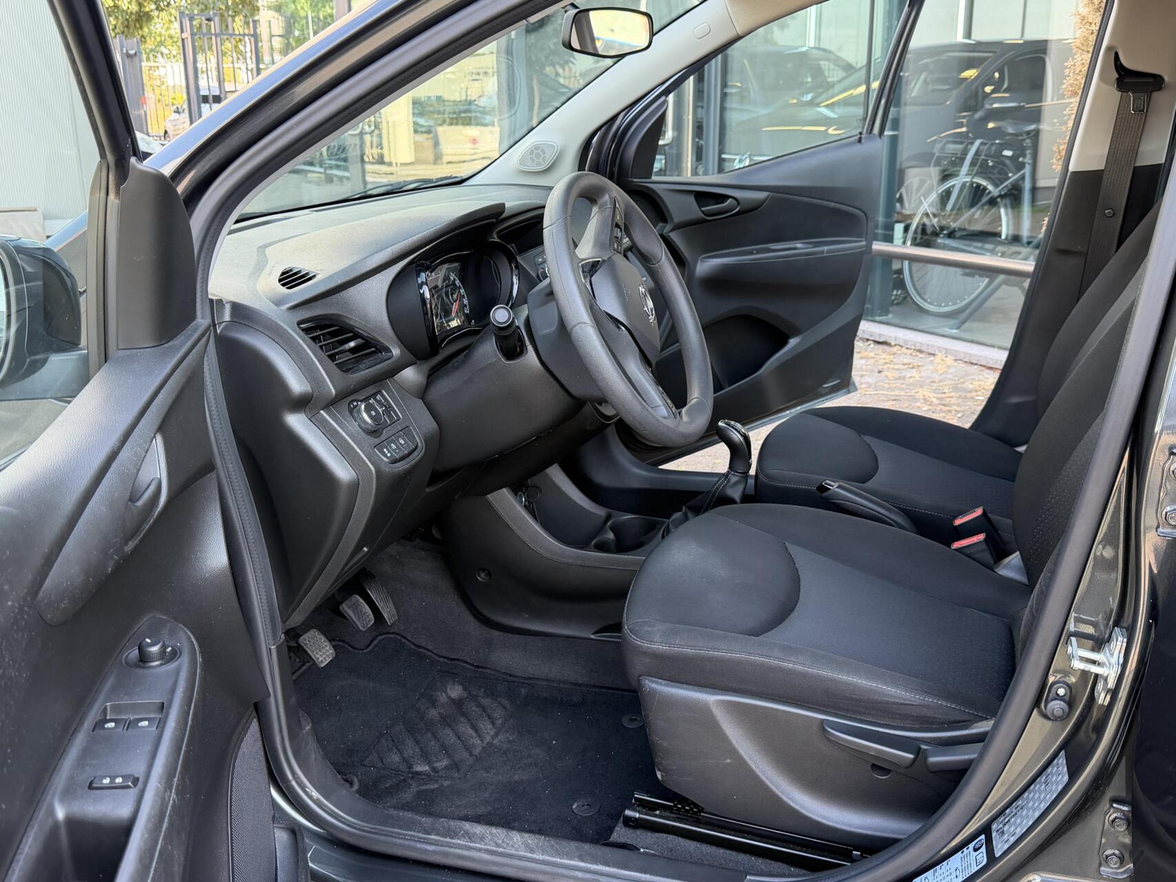 Foto van Opel Karl / Viva