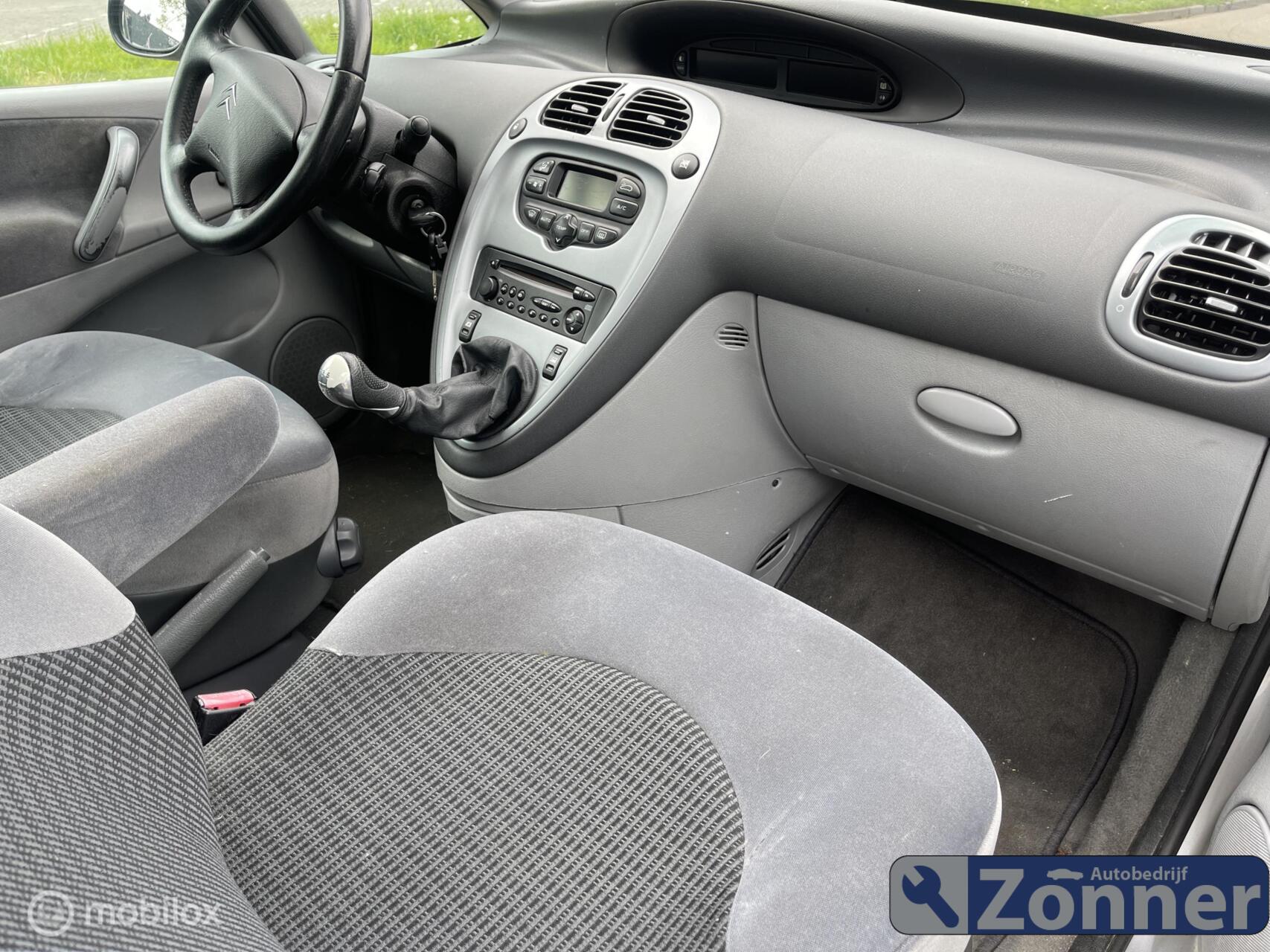 Foto van Citroen Xsara Picasso