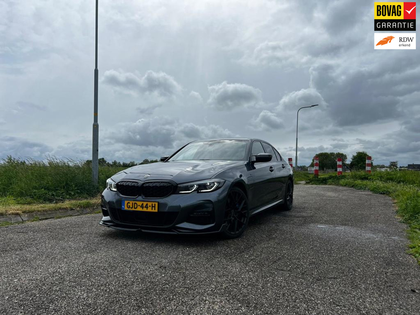 BMW 330e 330e Business Edition Plus 2021 - voorkant