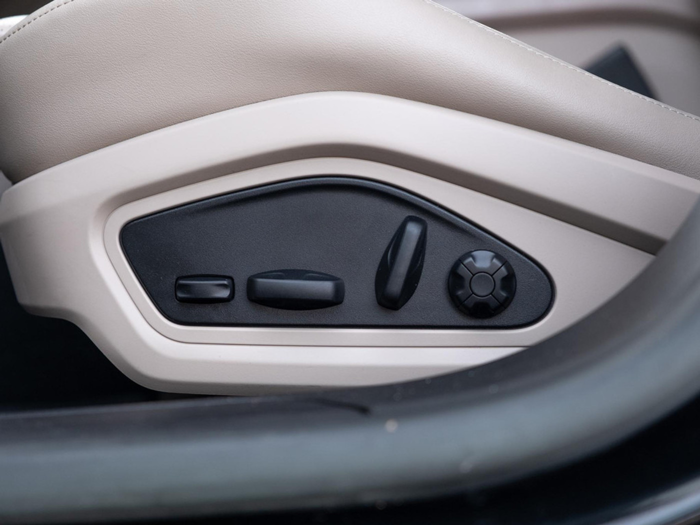 Foto van Porsche Taycan