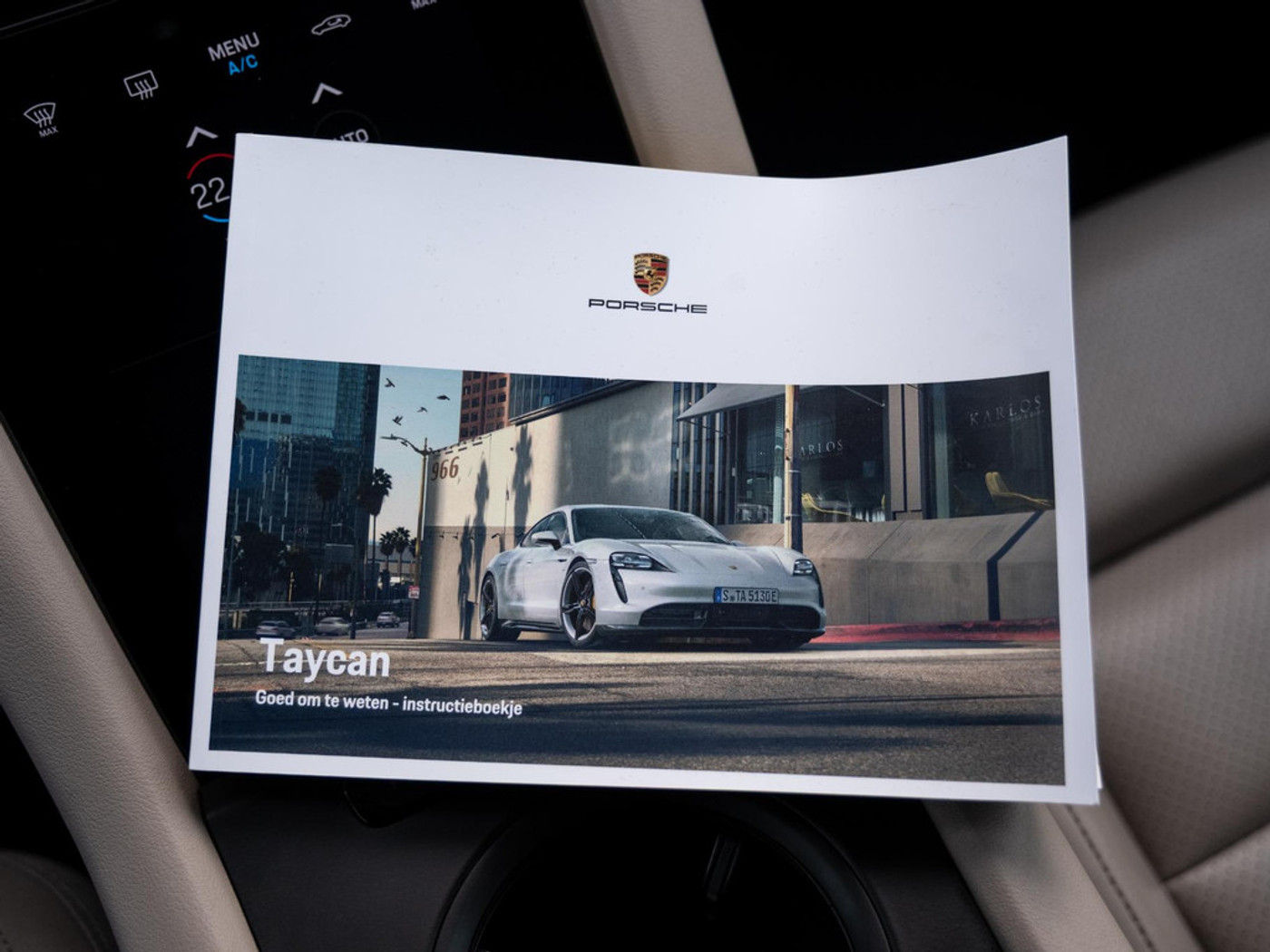 Foto van Porsche Taycan
