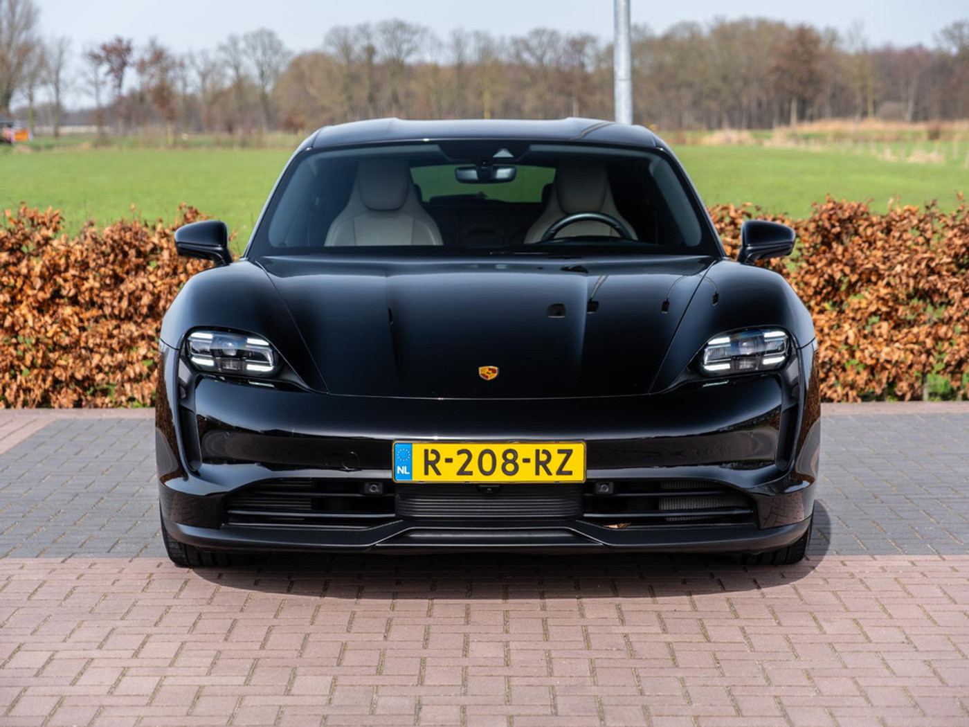 Foto van Porsche Taycan