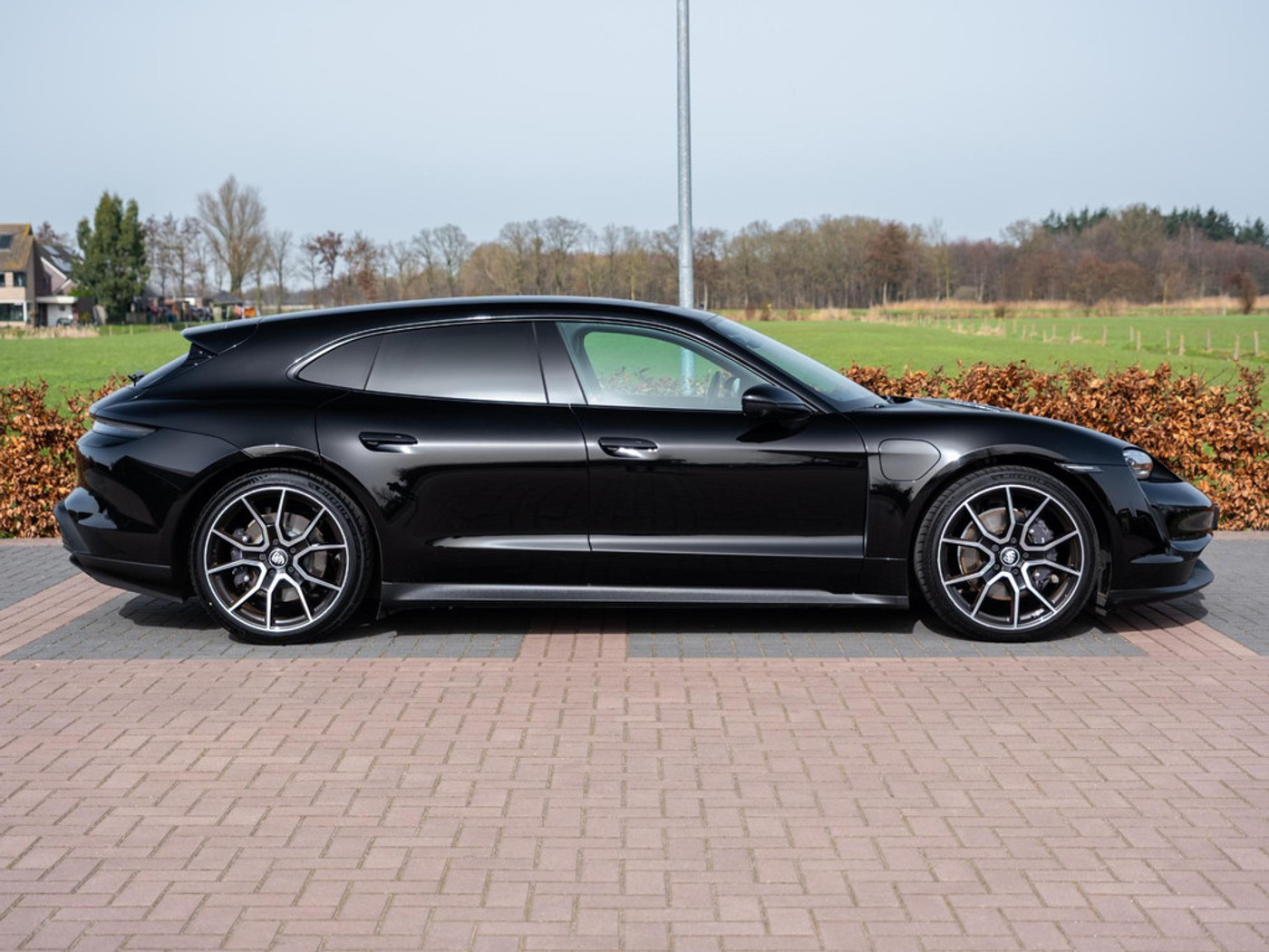 Foto van Porsche Taycan