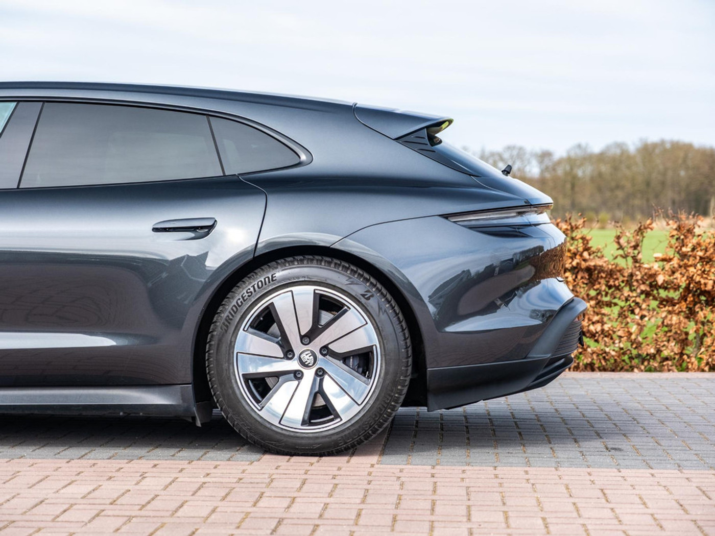 Foto van Porsche Taycan Sport Turismo