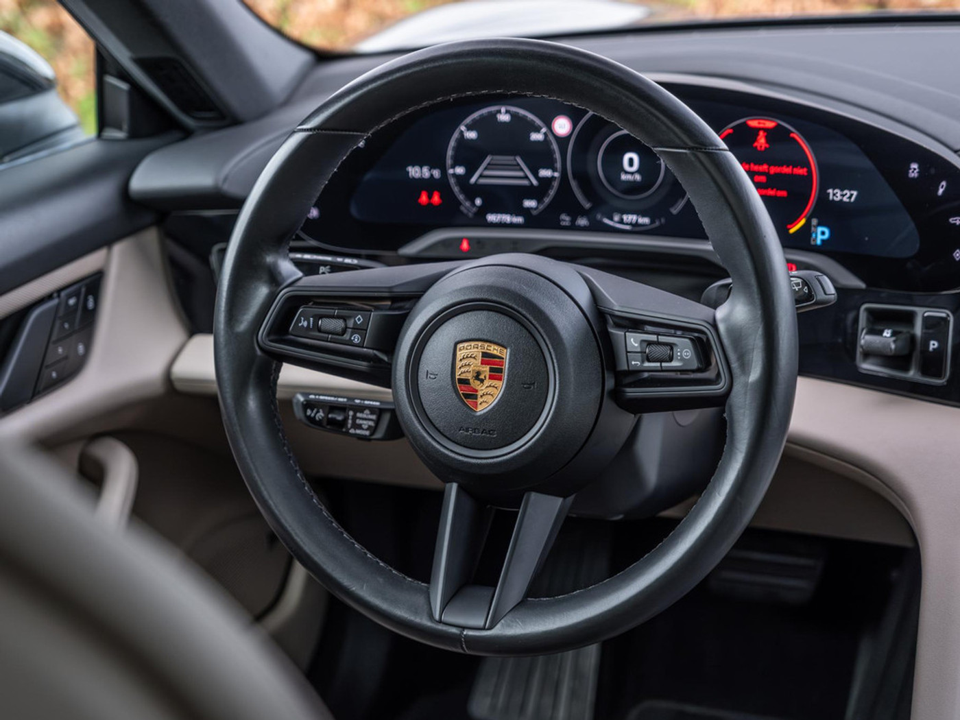 Foto van Porsche Taycan Sport Turismo