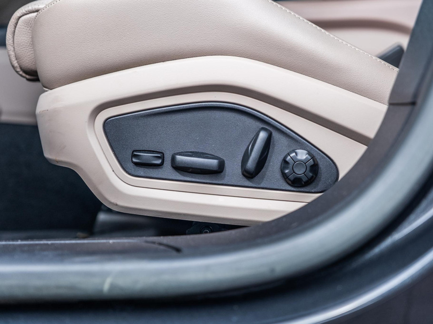 Foto van Porsche Taycan Sport Turismo