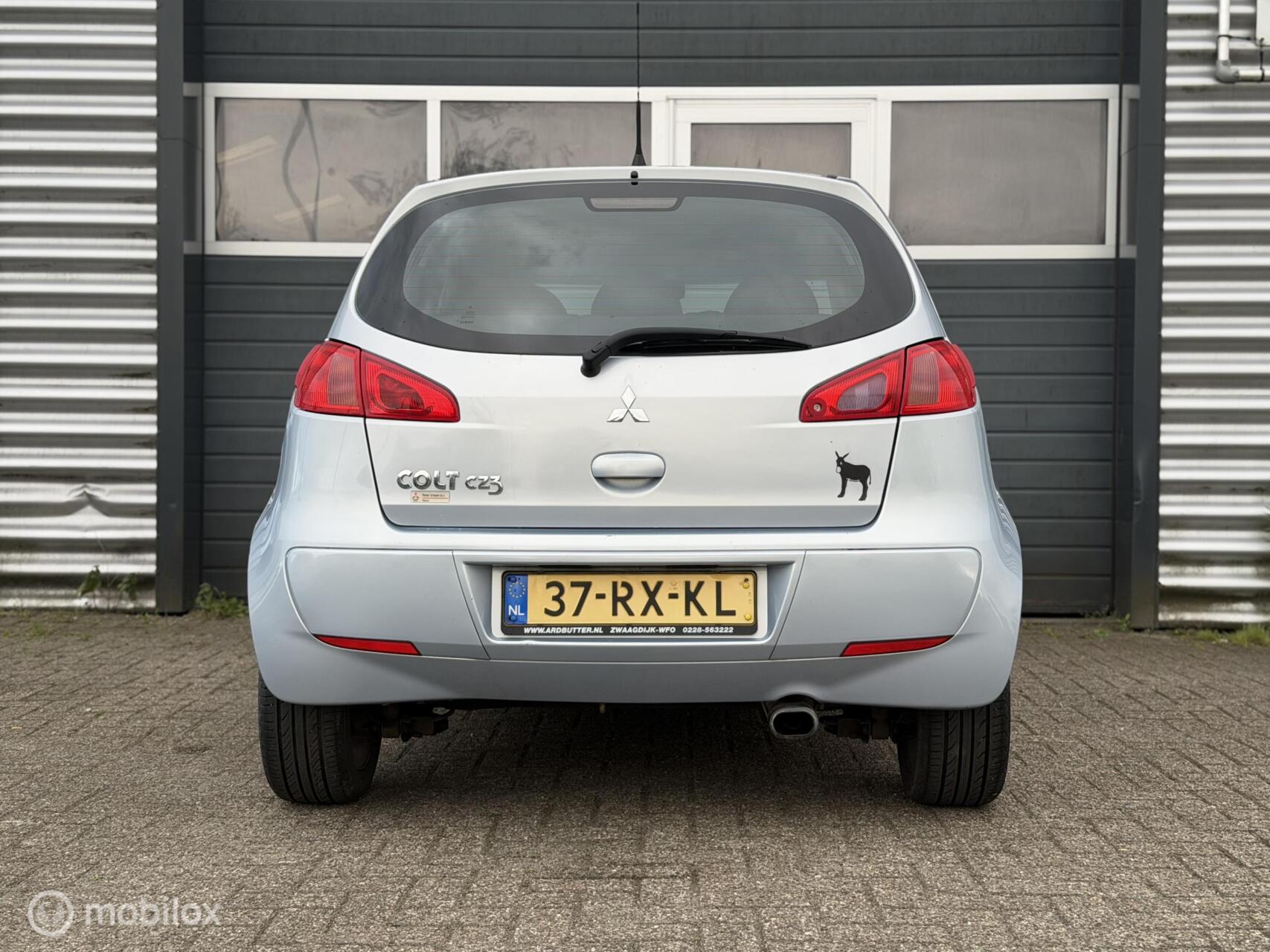 Foto van Mitsubishi Mitsubishi Colt