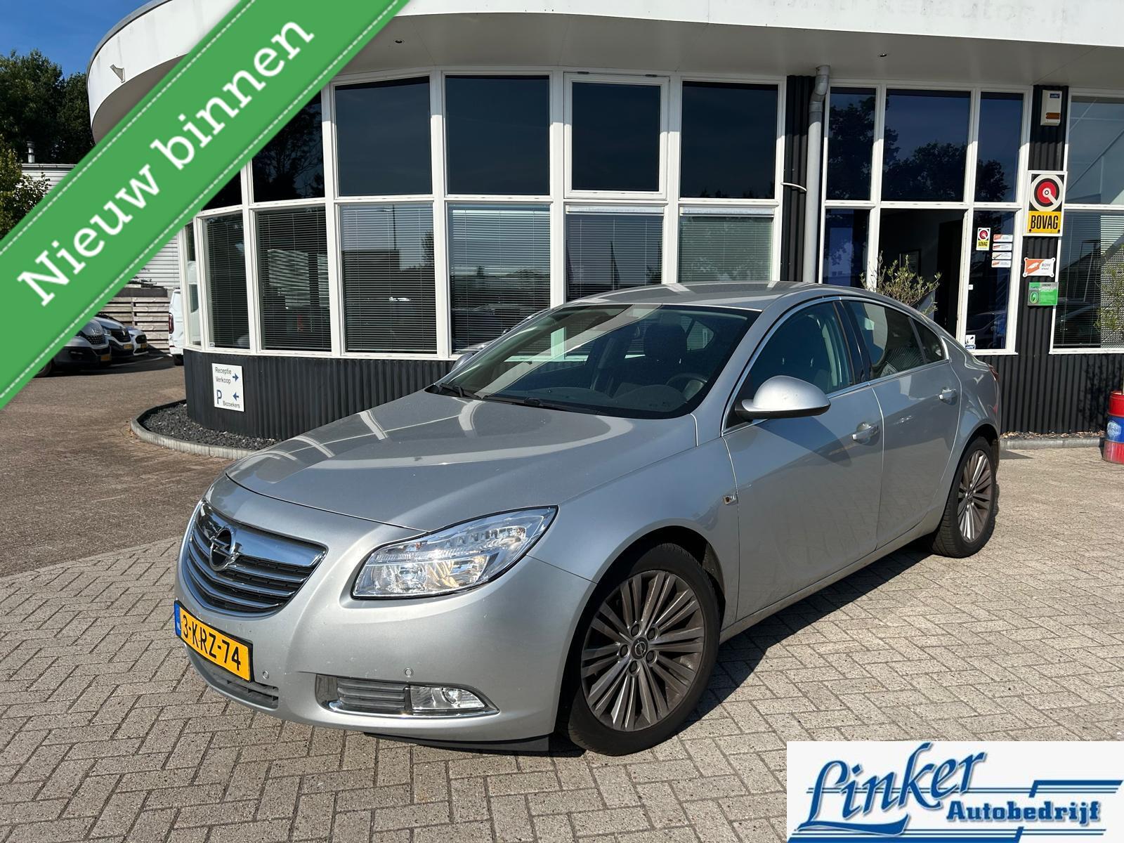 Opel Insignia Limousine HB 2.0 CDTI EcoFLEX Business+ 2013 - voorkant