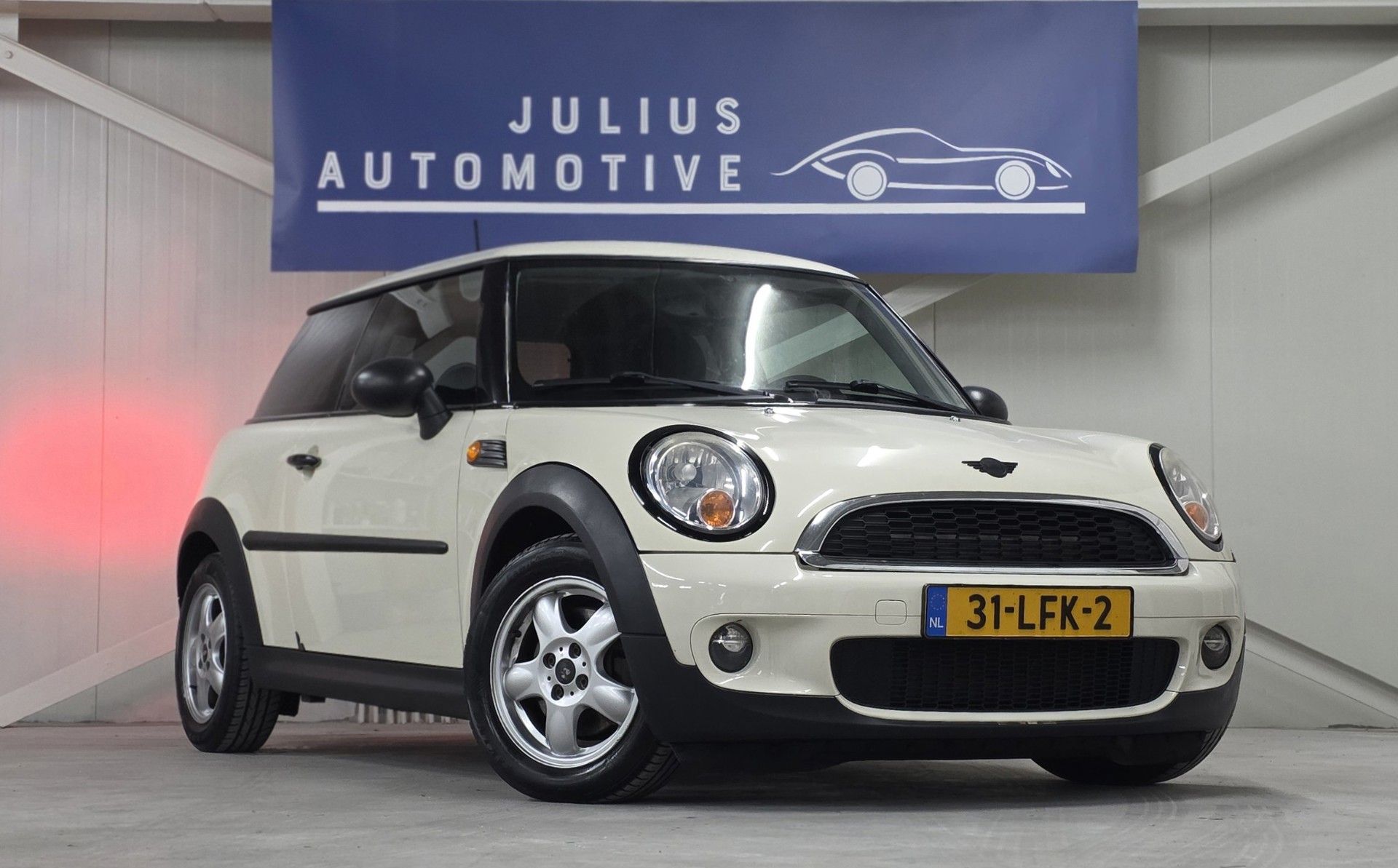 Foto van Mini One