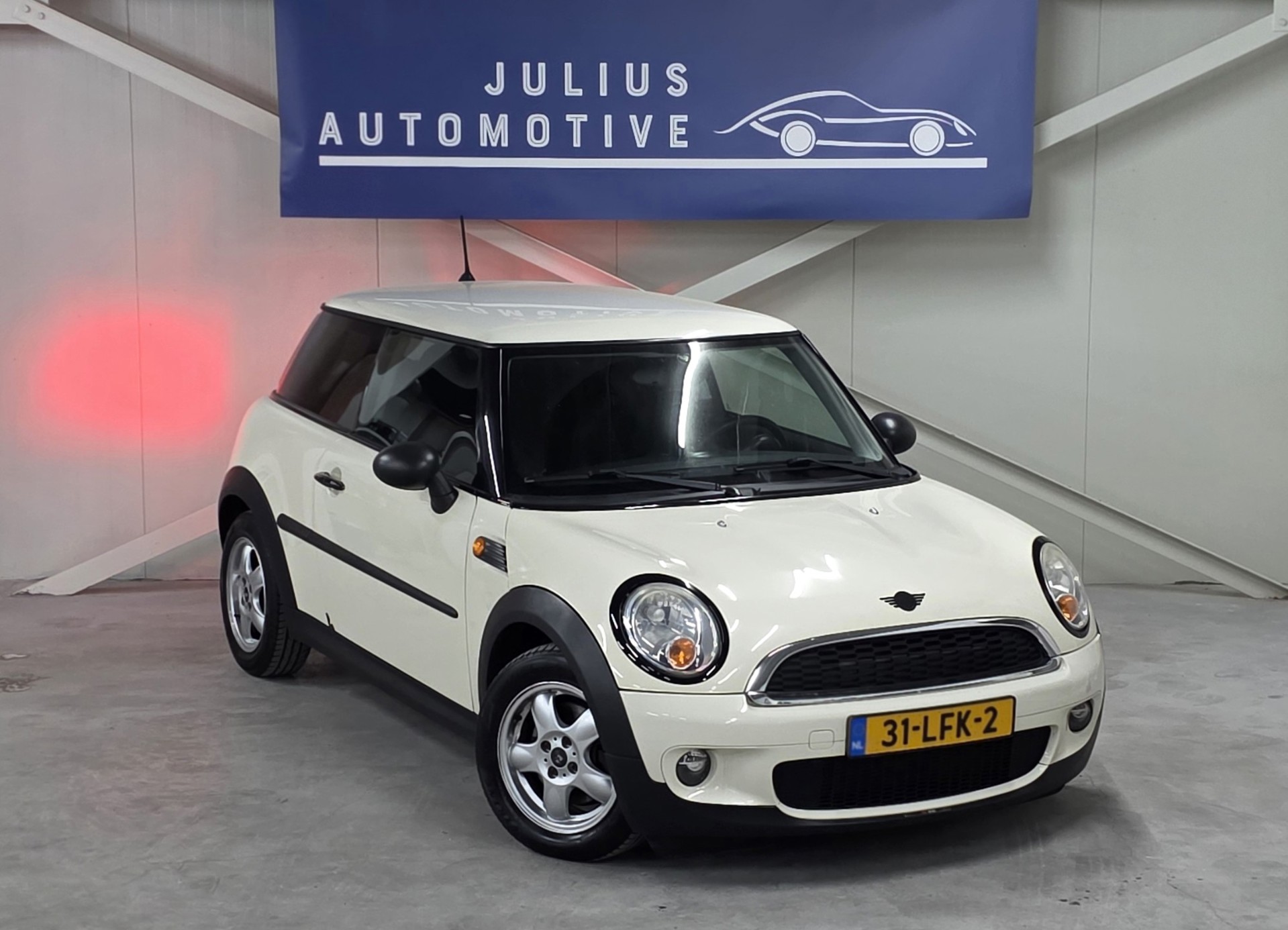 Foto van Mini One