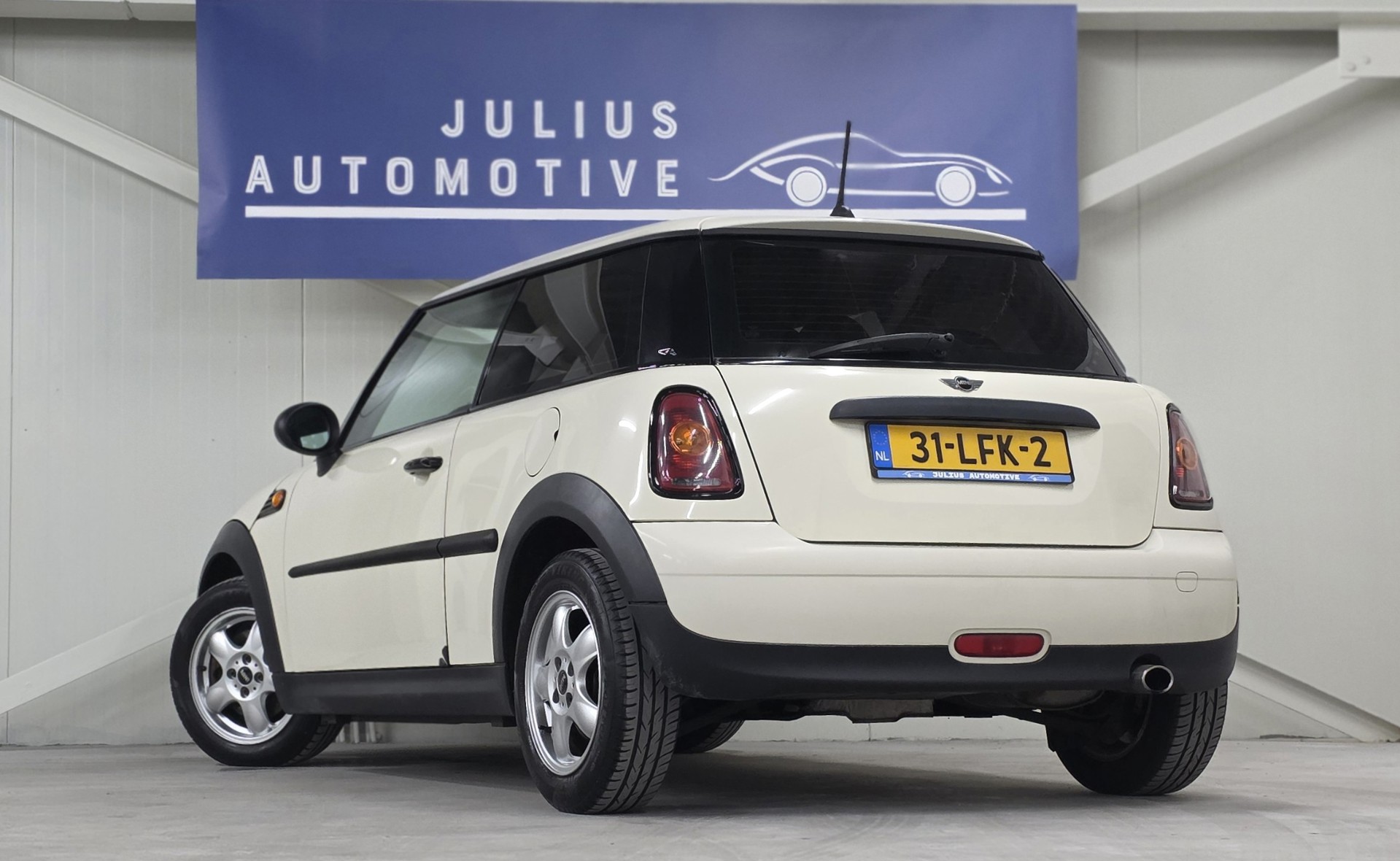 Foto van Mini One
