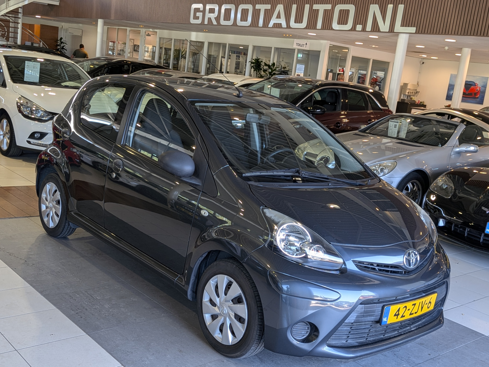 Toyota Toyota Aygo 1.0 VVT-i Comfort 2012 - voorkant