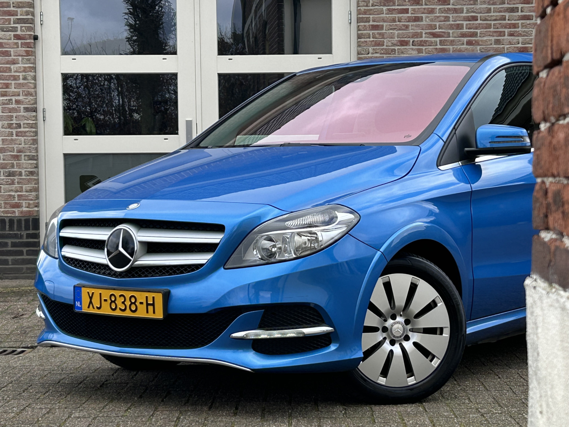 Foto van Mercedes-Benz B 250 E