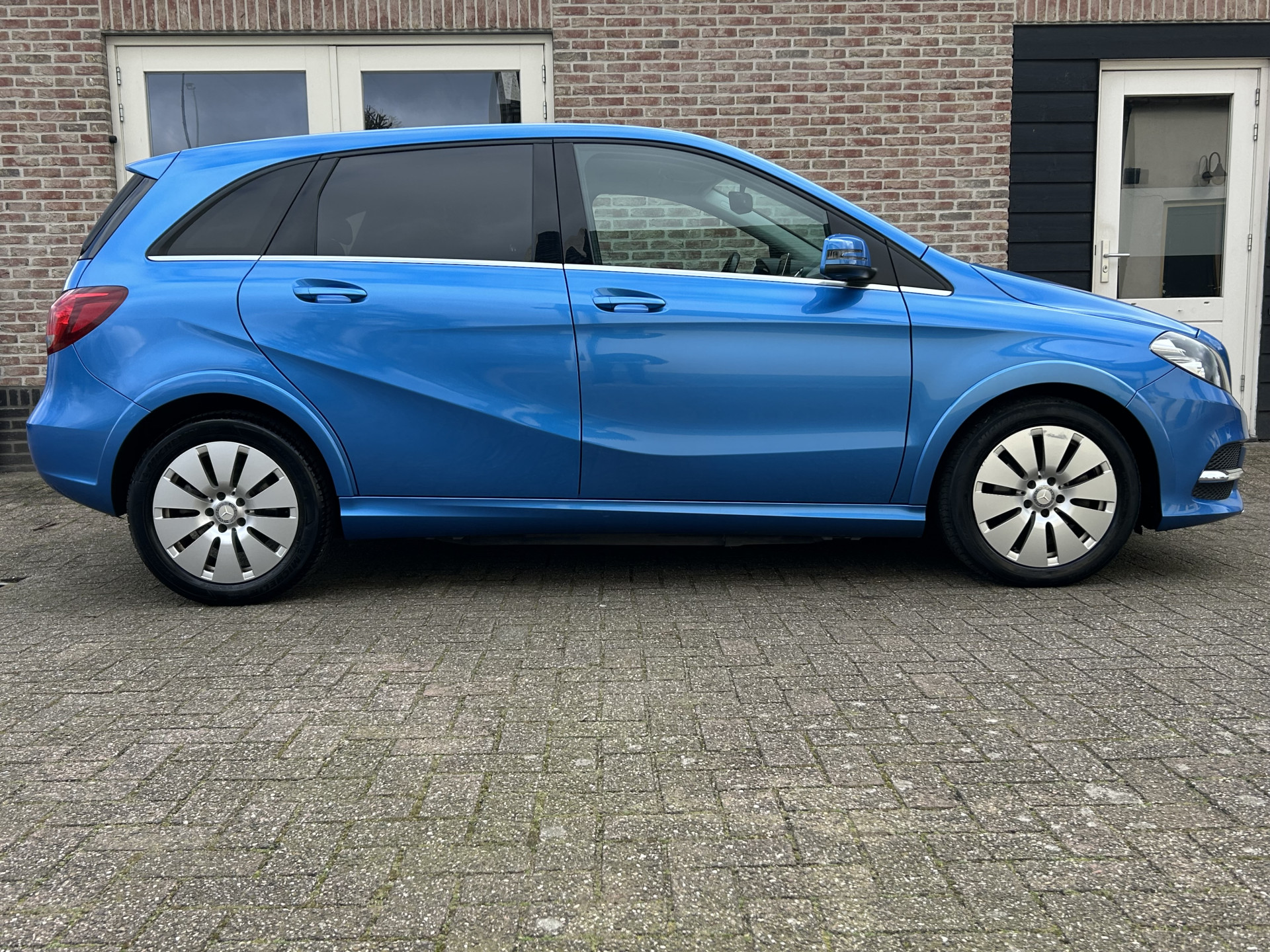 Foto van Mercedes-Benz B 250 E