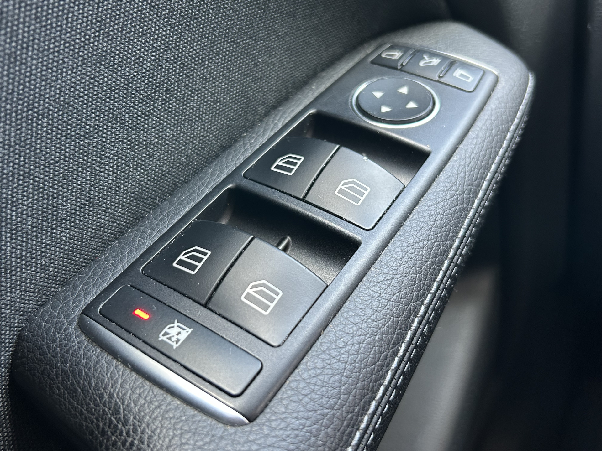 Foto van Mercedes-Benz B 250 E