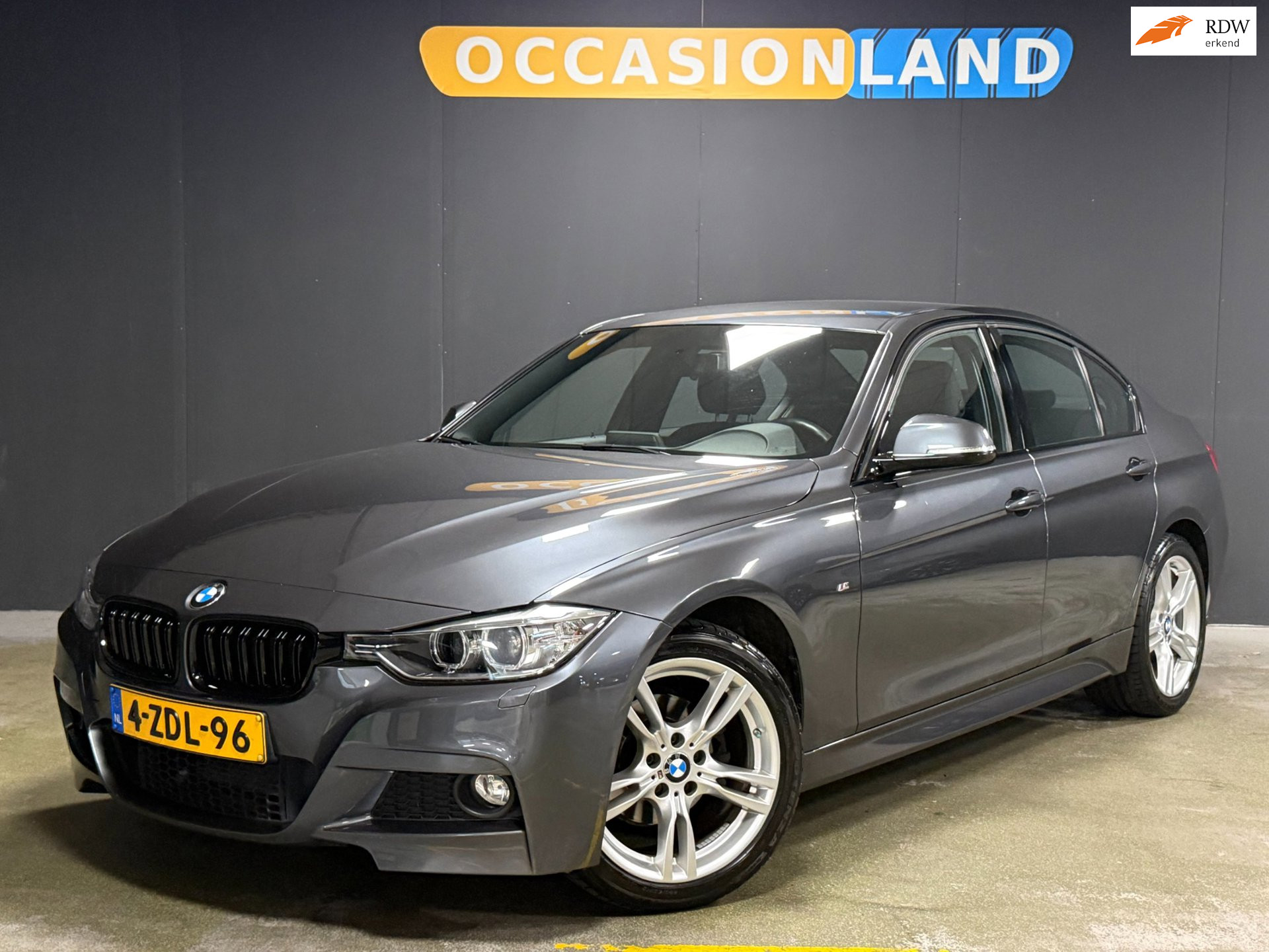 BMW 316i 316i Executive|M-SPORT|TREKHAAK|CRUISE|ALCANTARA|BLUETOOTH|NAVI|18INCH| 2015 - voorkant