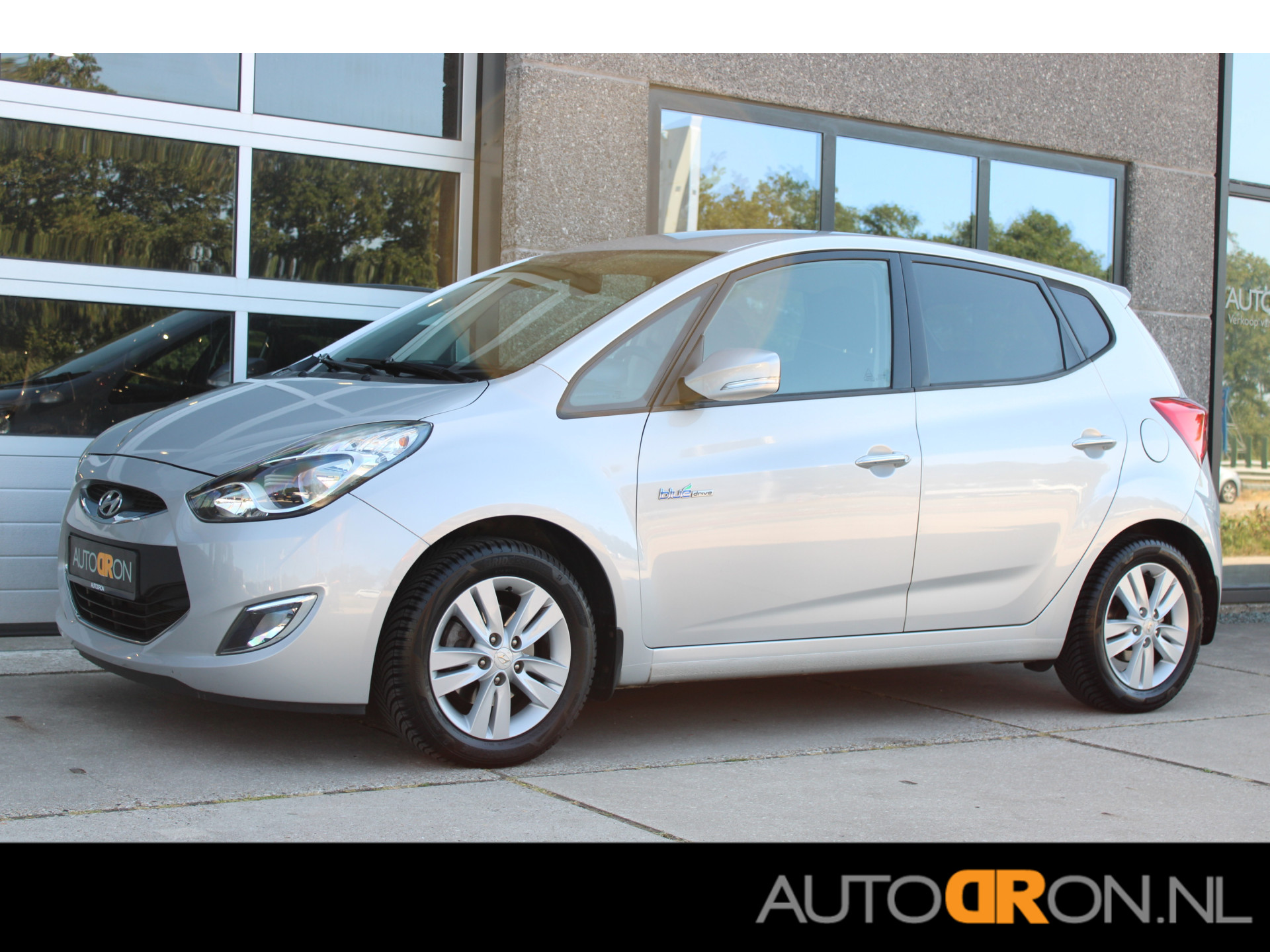 Hyundai Ix20 1.4i i-Vision 2011 - voorkant