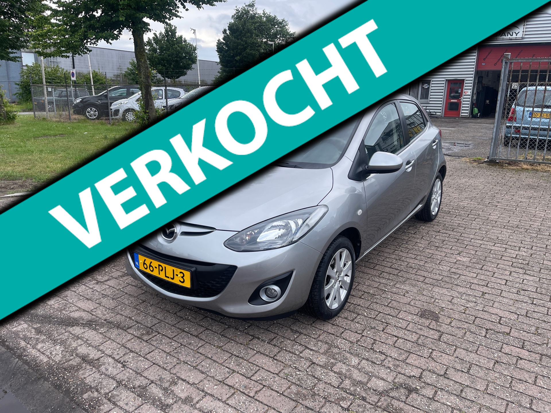 Mazda Mazda 2 1.3 BIFUEL GT-M Line 2011 - voorkant
