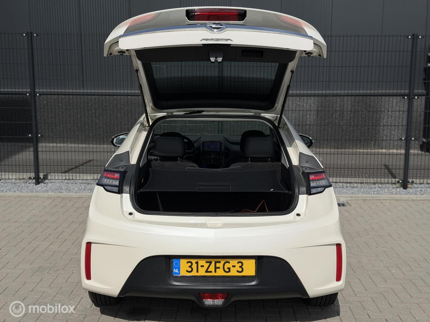 Foto van Opel Ampera