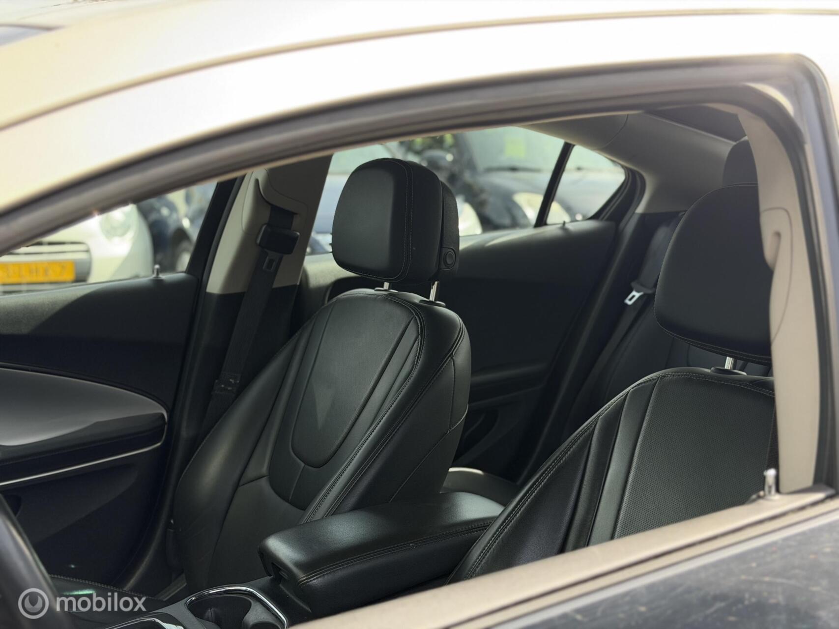 Foto van Opel Ampera