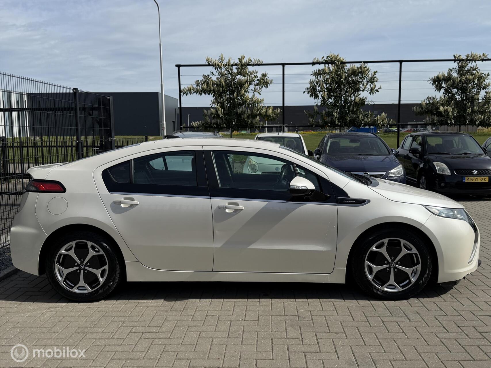 Foto van Opel Ampera