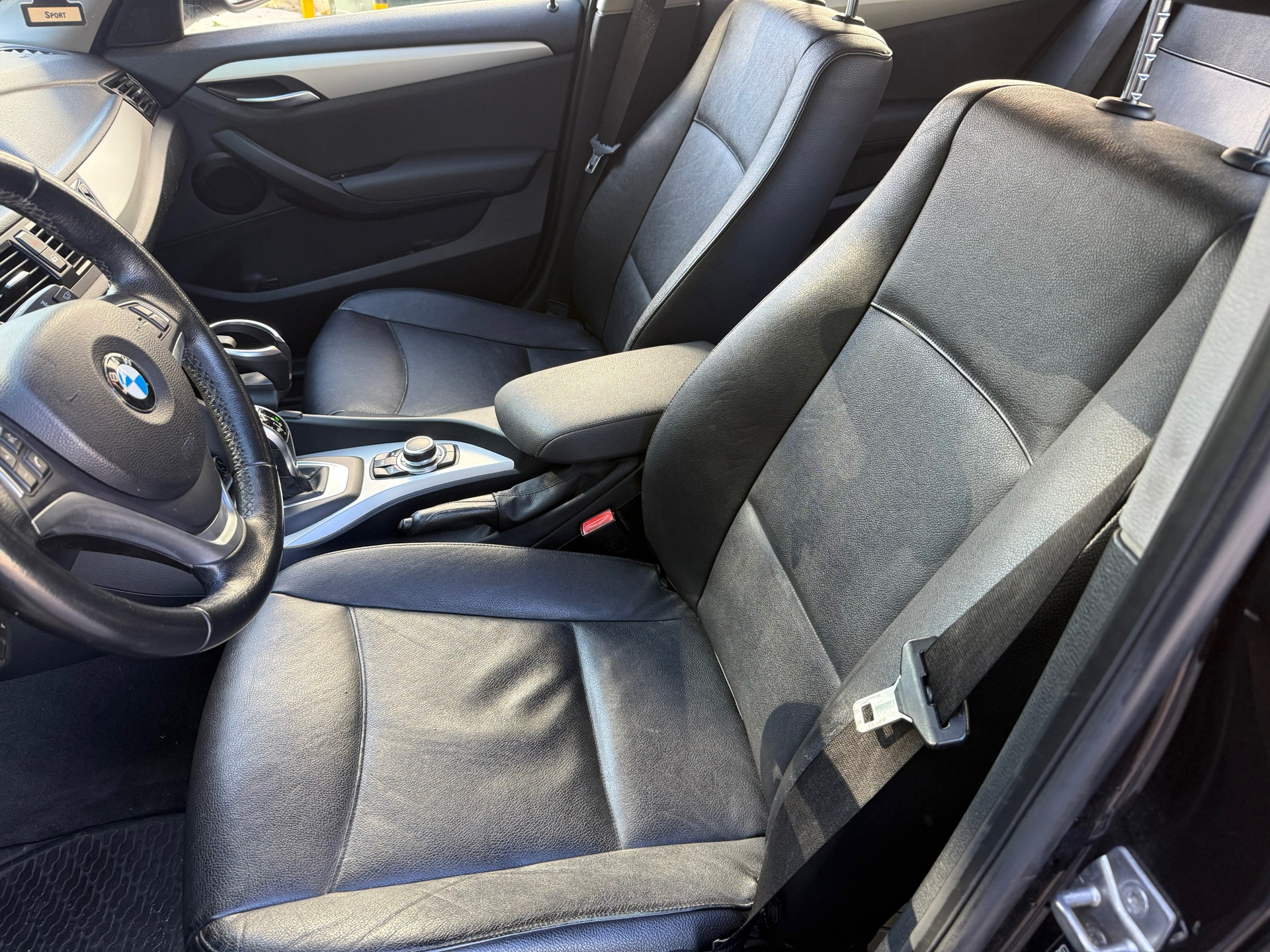 Foto van BMW X1 Xdrive20i