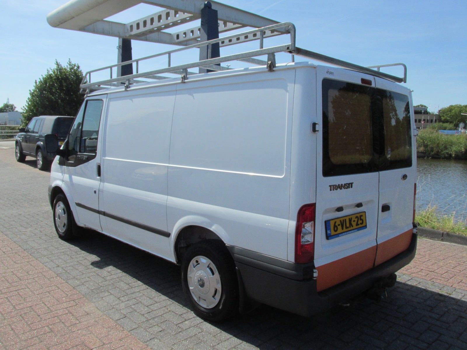 Foto van Ford Transit 260s Van 85dpf LR 4.23