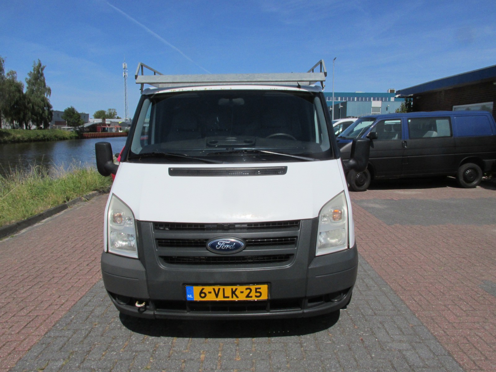 Foto van Ford Transit 260s Van 85dpf LR 4.23