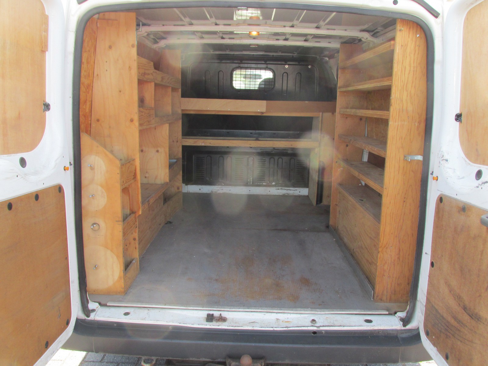 Foto van Ford Transit 260s Van 85dpf LR 4.23