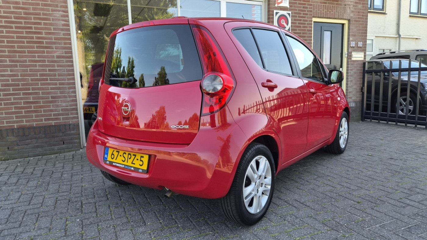 Foto van Opel Agila
