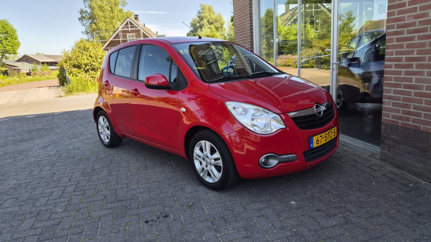 Foto van Opel Agila
