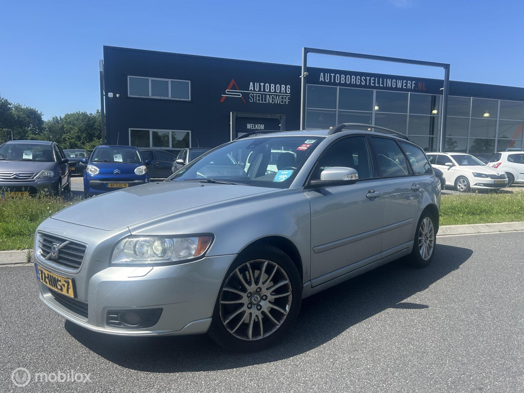 Volvo V50 2.4 D5 180 PK Summum AUT.  [ NAP leder ] 2009 - voorkant