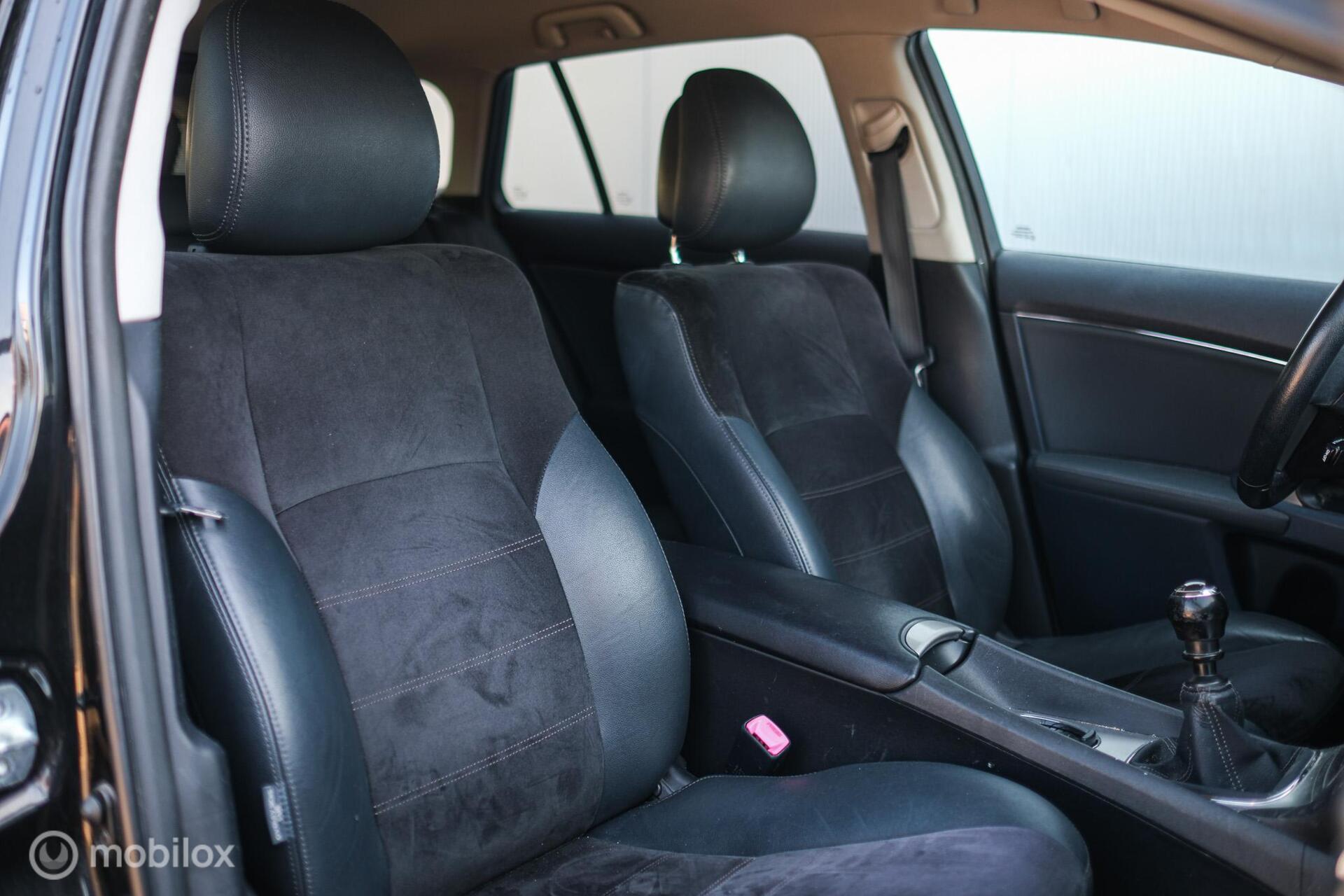 Foto van Toyota Toyota Avensis