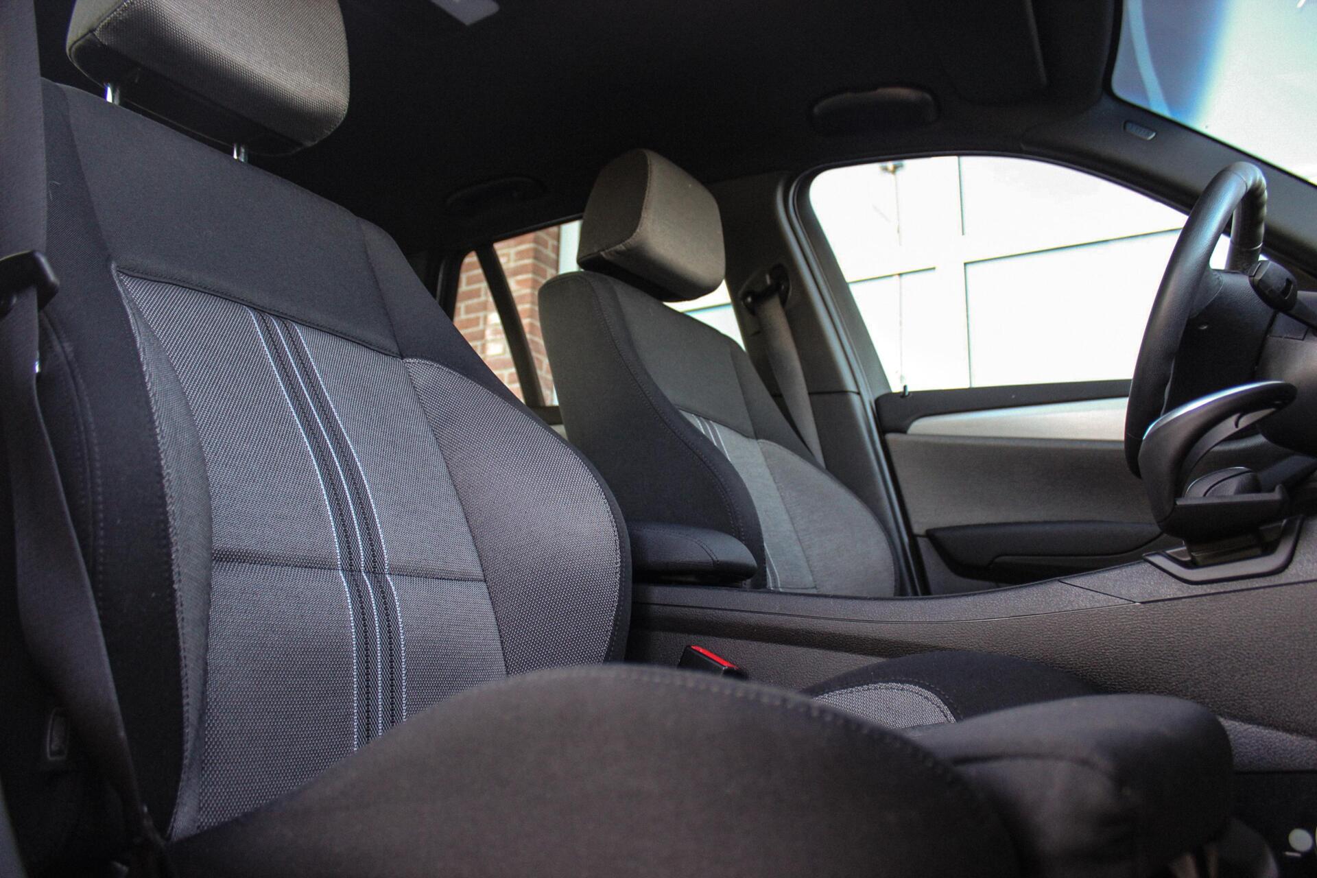 Foto van BMW X1 xDrive 28i