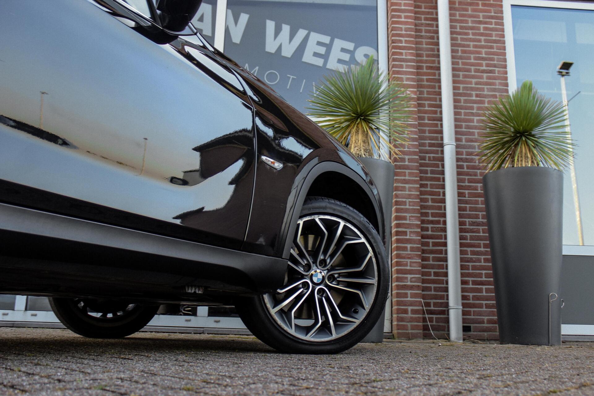 Foto van BMW X1 xDrive 28i