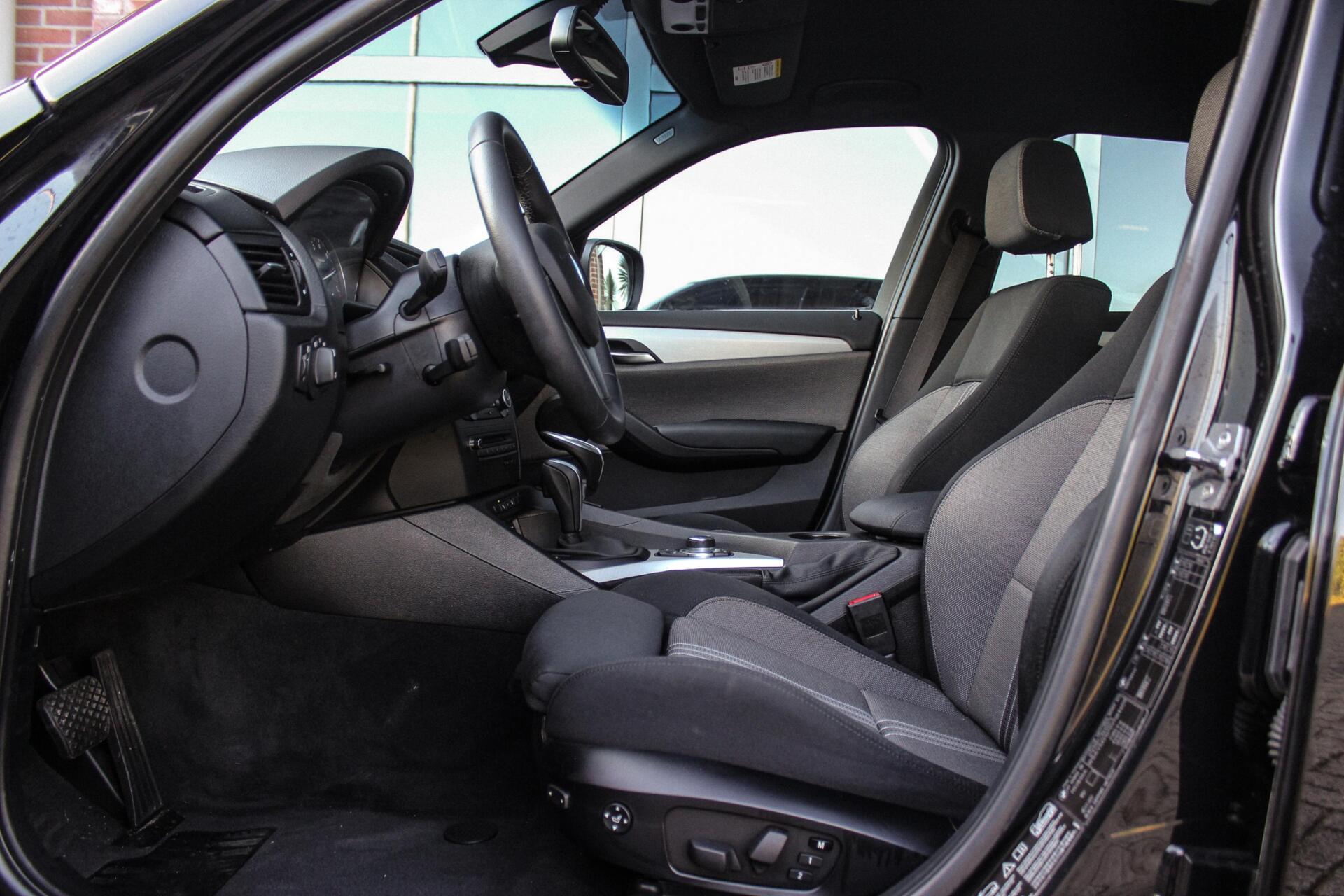 Foto van BMW X1 xDrive 28i