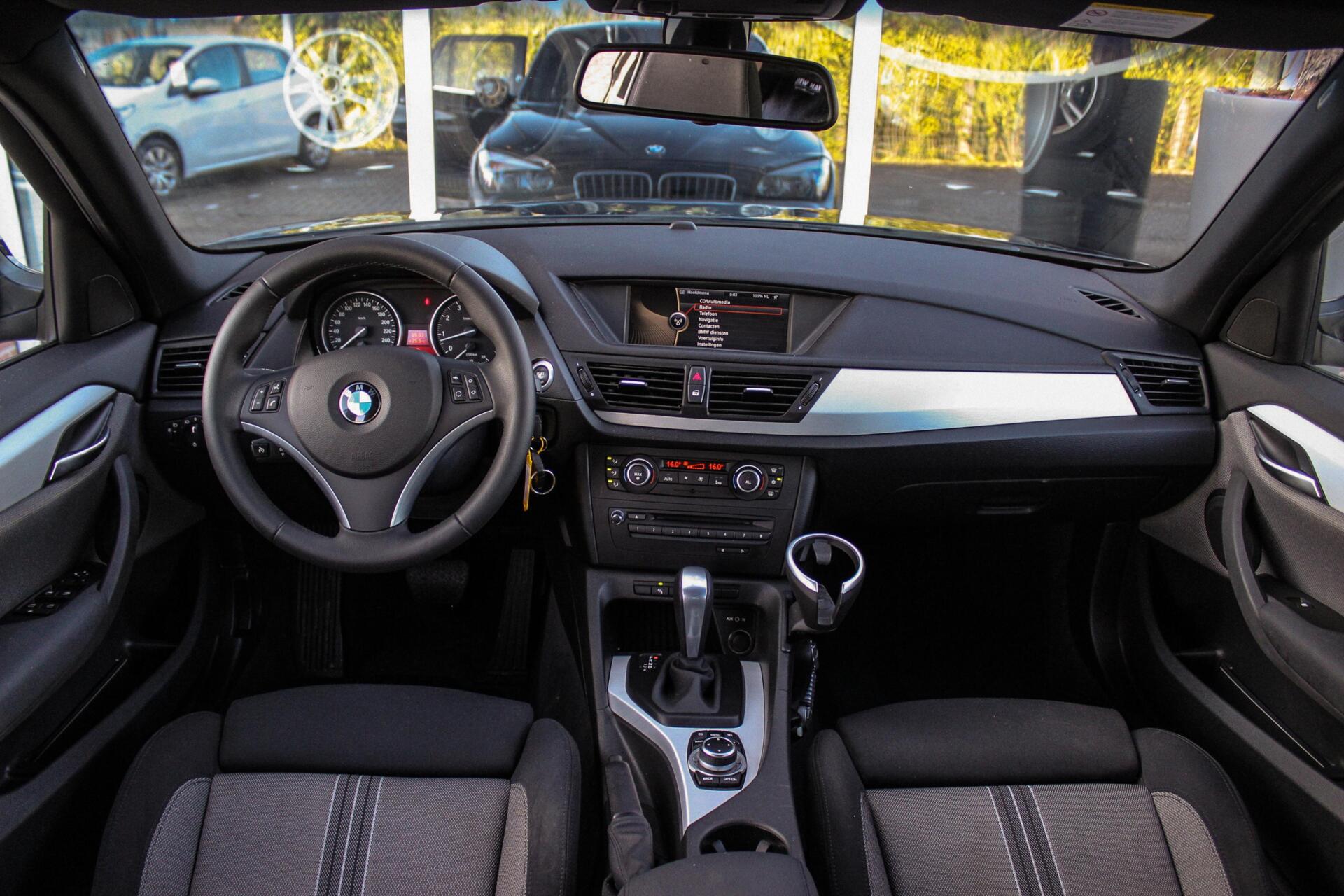 Foto van BMW X1 xDrive 28i