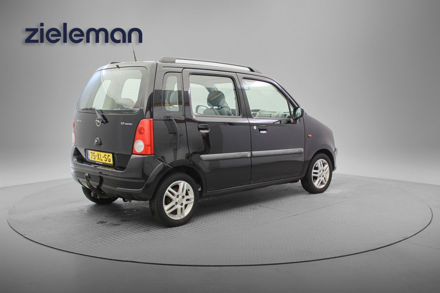 Foto van Opel Agila