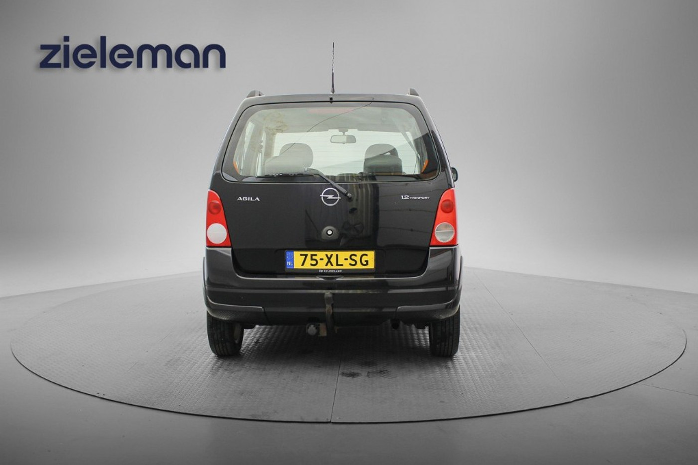Foto van Opel Agila
