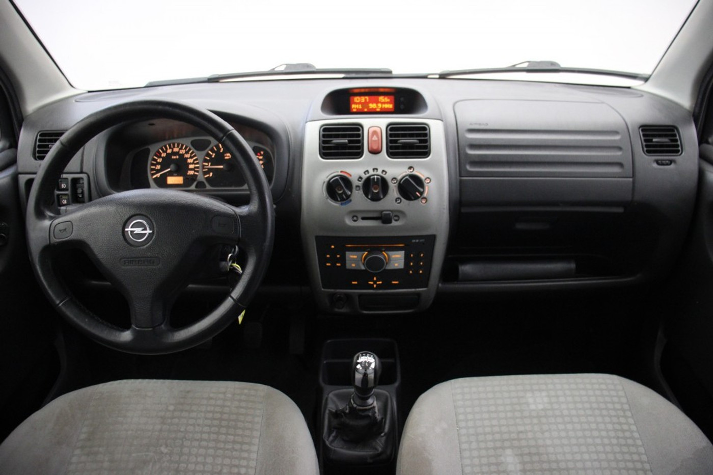Foto van Opel Agila