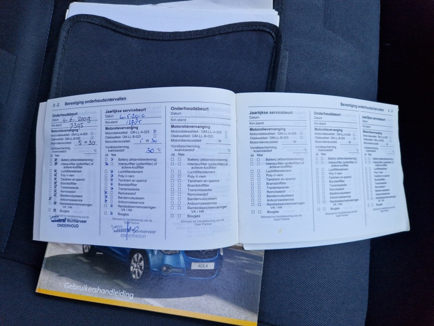 Foto van Opel Agila