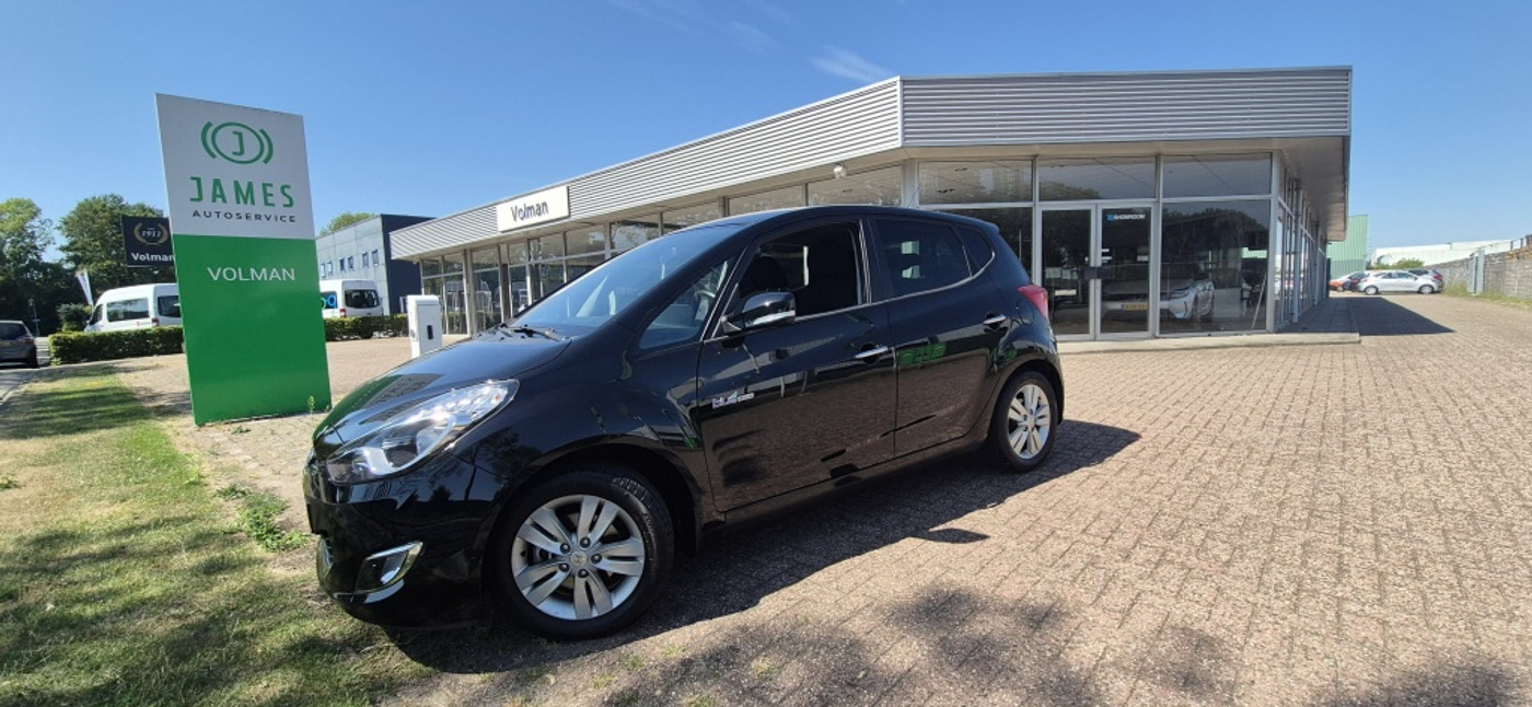 Hyundai Ix20 1.4i i-Vision 2011 - voorkant