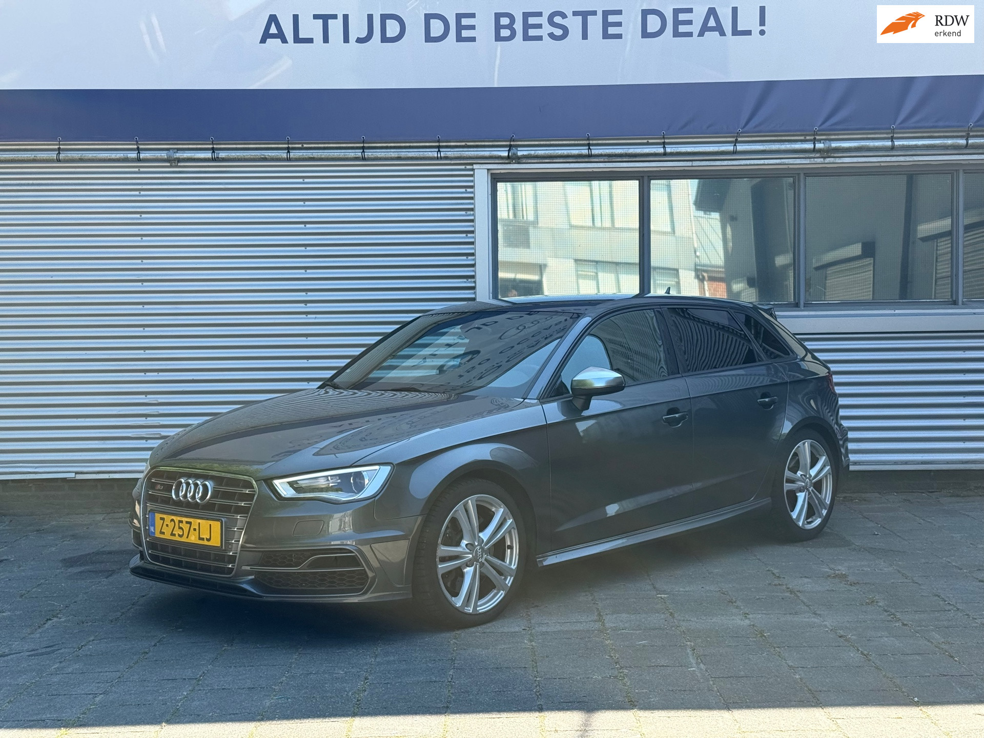 Audi S3 Sportback 2.0 TFSI S3 quattro Pro Line Plus l RS3 Stuur l Xenon l Navi l Rijdt & Schakelt zeer goed l 2014 - voorkant