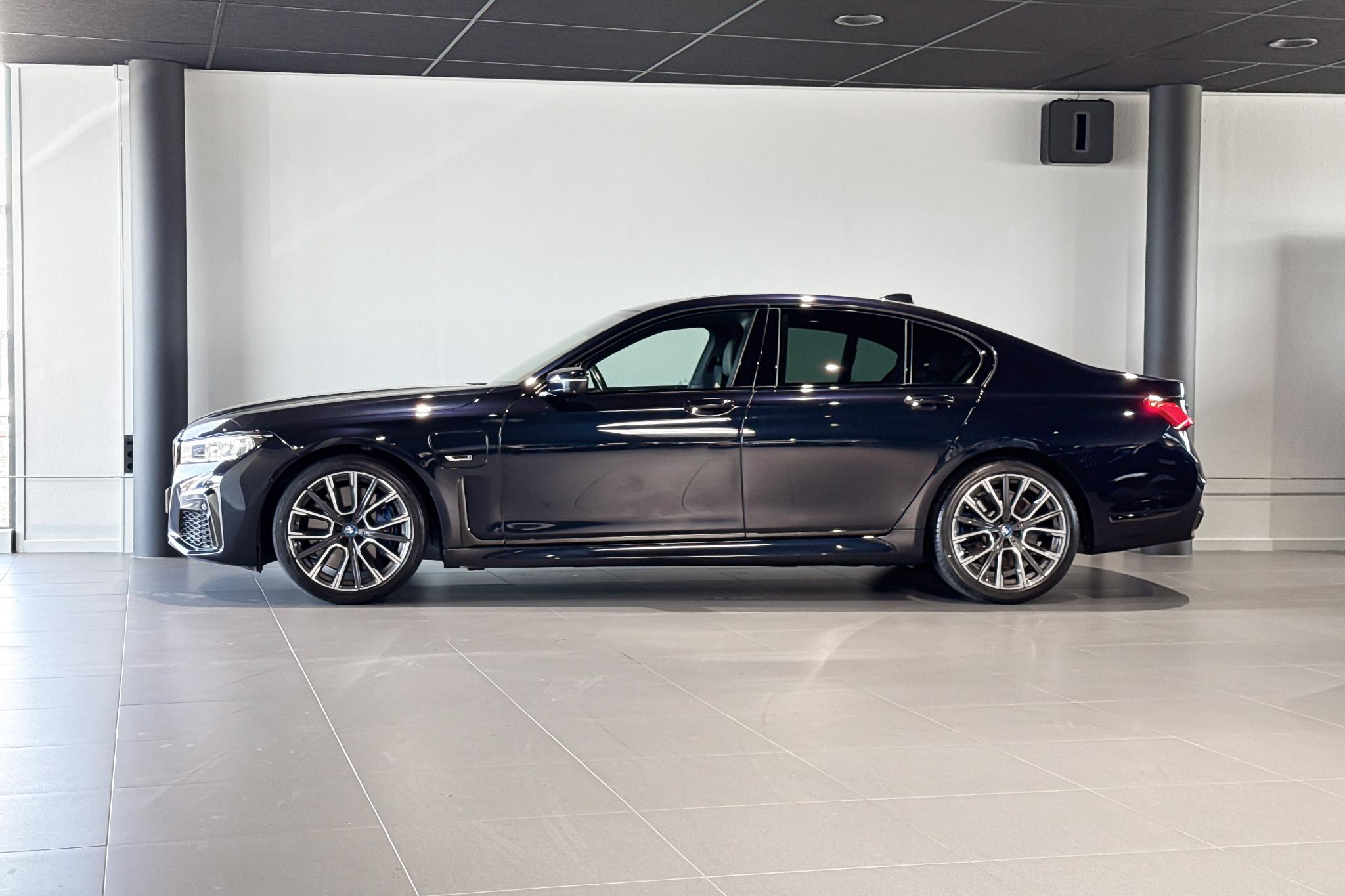 Foto van BMW 745e