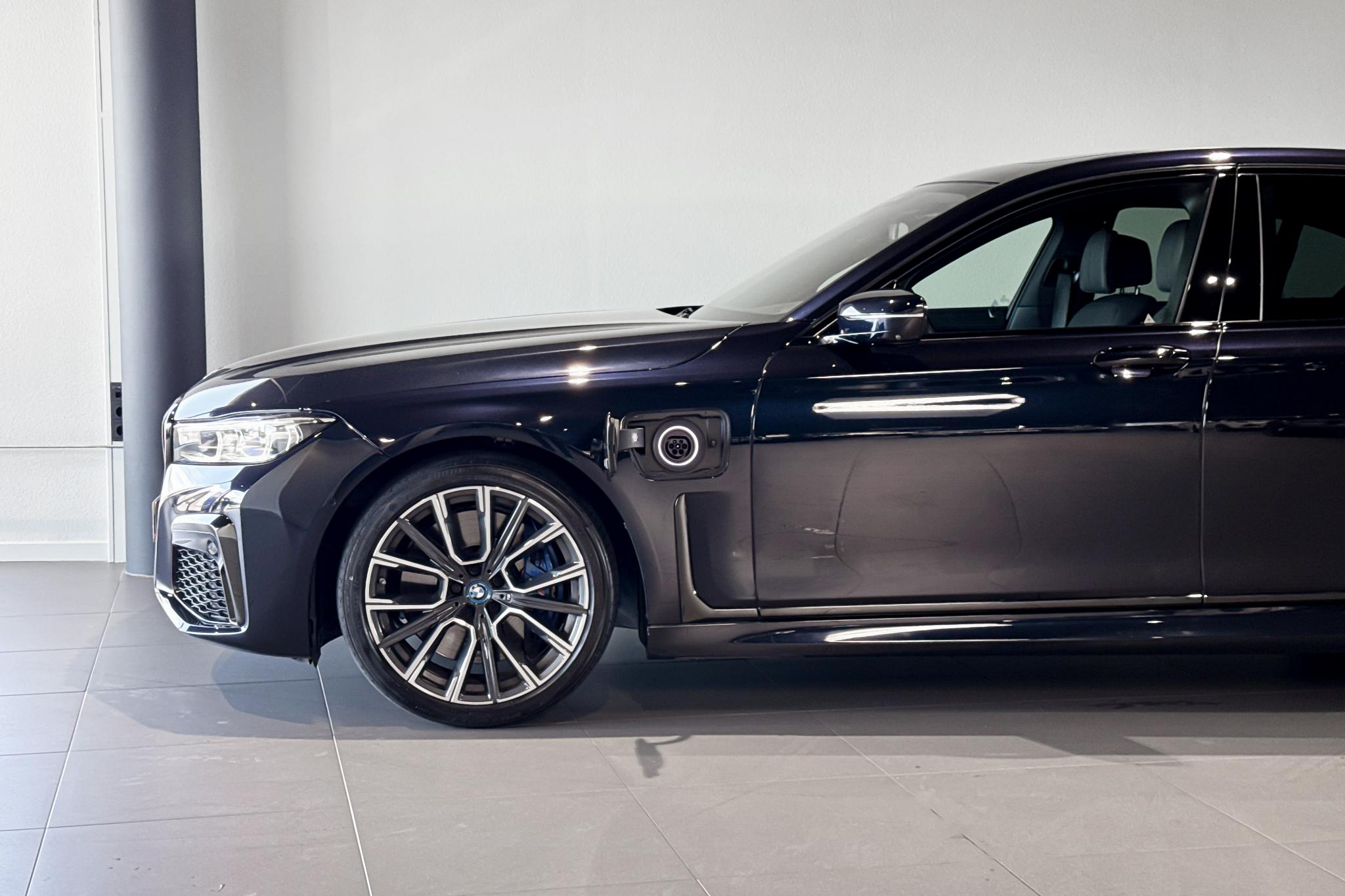 Foto van BMW 745e