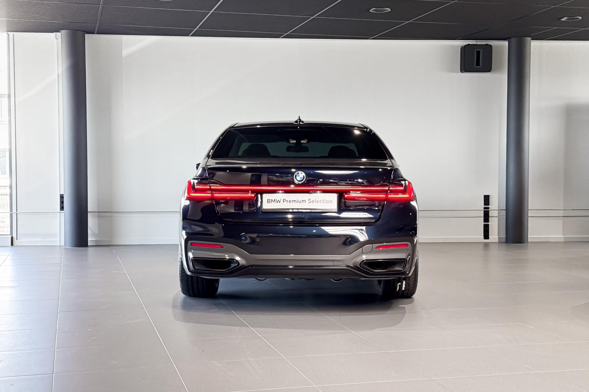 Foto van BMW 745e