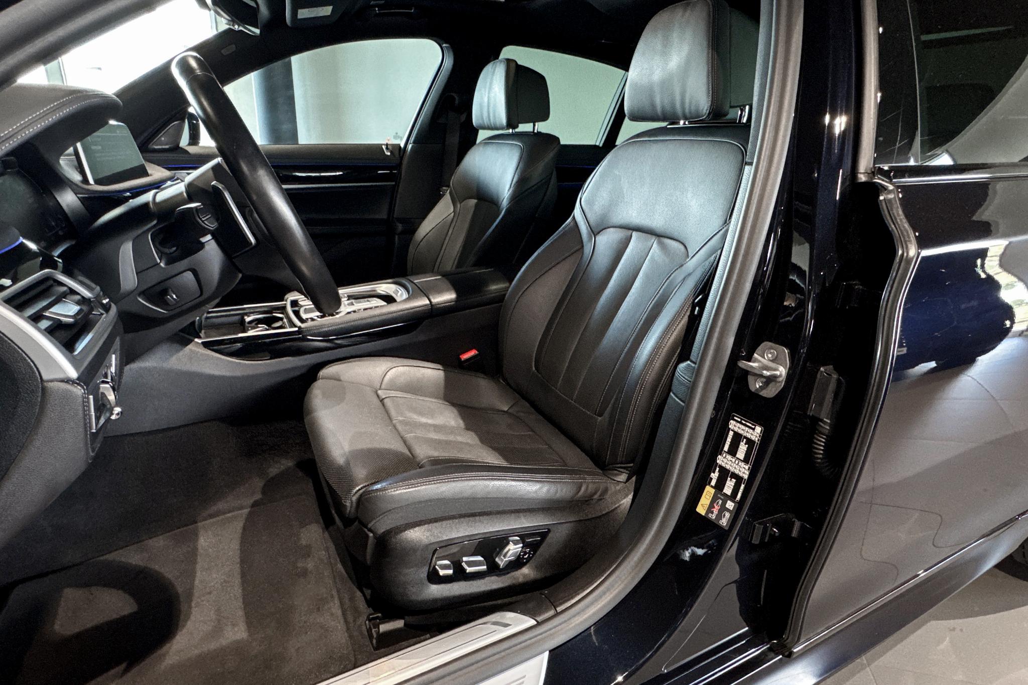 Foto van BMW 745e